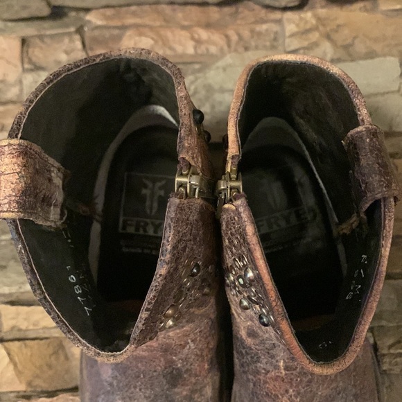 ✨👢✨SIZE 7 | Frye 'Deborah' Studded Boots Western Distressed Leather MSRP $598 - Picture 14 of 16